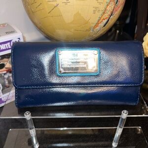 🩵💙PRE•LOVED🩵💙 Navy Blue Marc Jacobs Supply Women's Long Wallet.